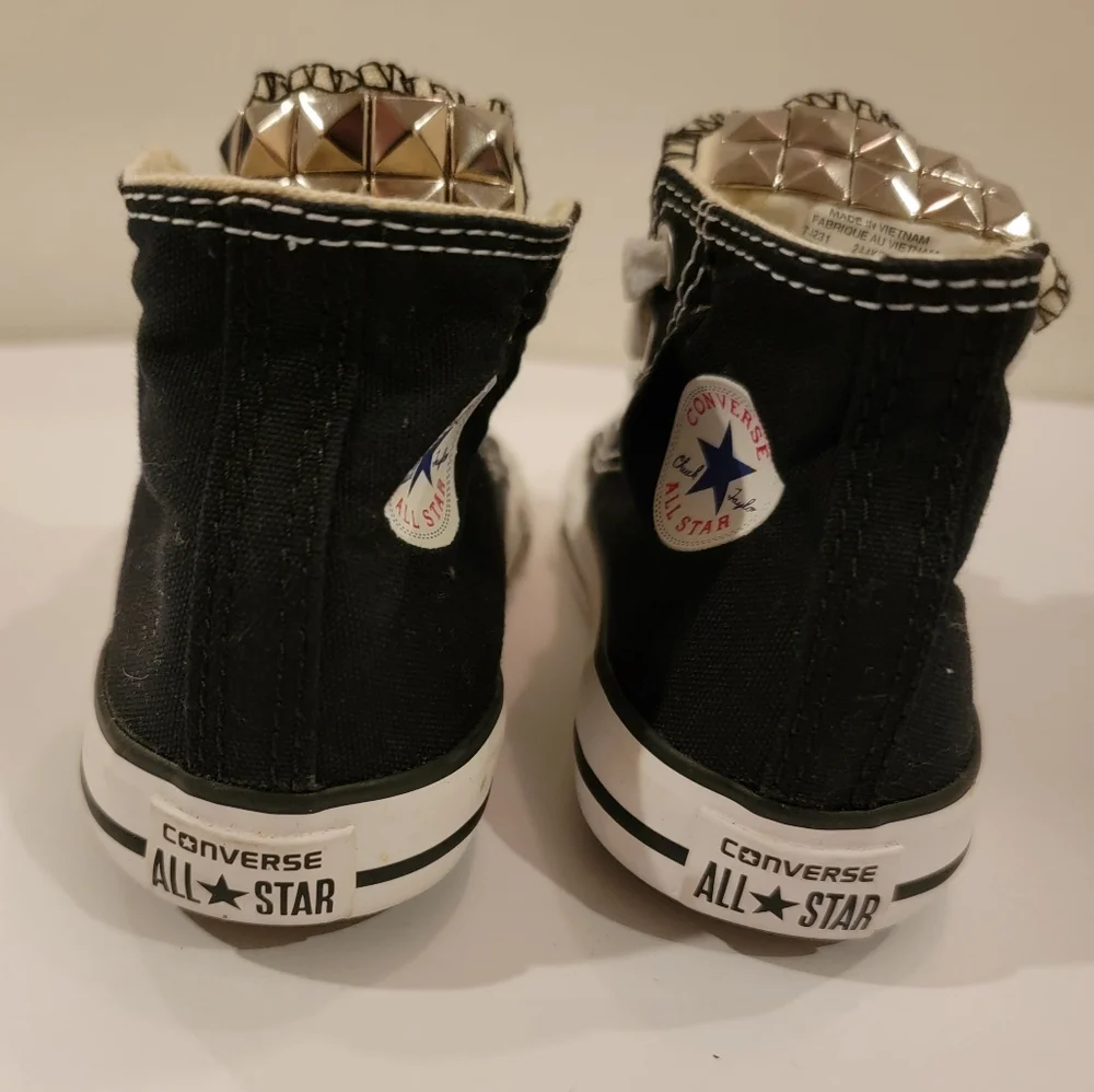 Chuck Taylor All Star TODDLER HIGH TOP SHOE size 7 infant boys girls Studded